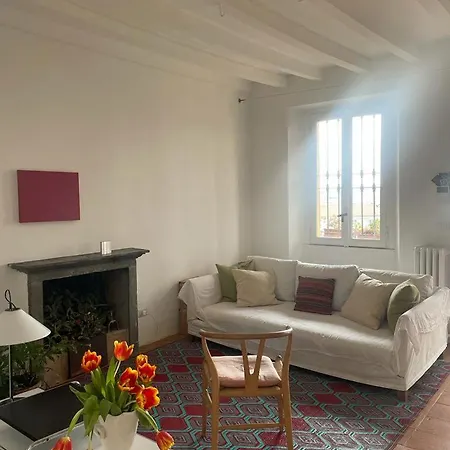 Special With A View Of The Navigli Appartement Milaan
